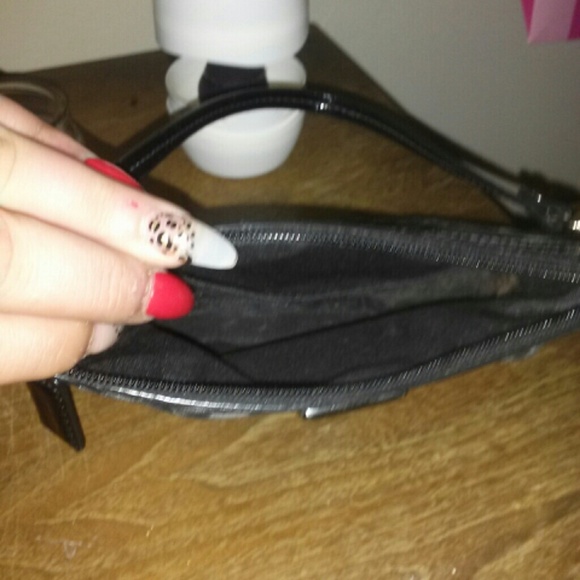 AUTHENTIC Coach Leopard Wrislet - Picture 3 of 4