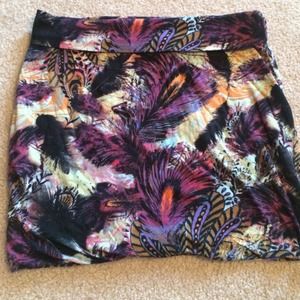 Peacock print tight mini-skirt