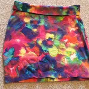 Floral print tight mini skirt