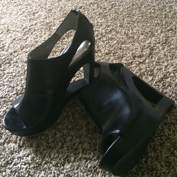 Wedge sandals