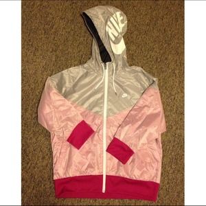 Womens Nike Windbreaker Jacket