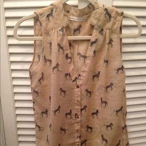 Sleveless shirt