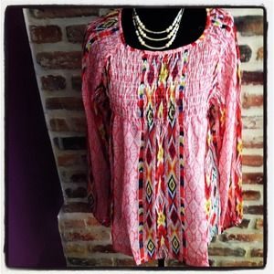 Tribal top