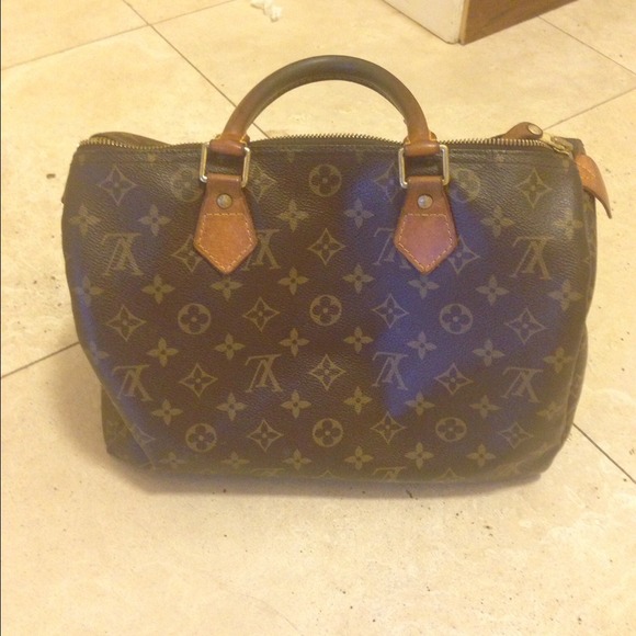 Authentic Louis Vuitton speedy 30 bag