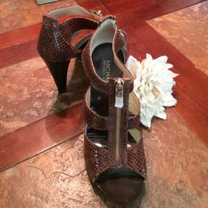 Gorgeous Michael Kors heels! Never worn!