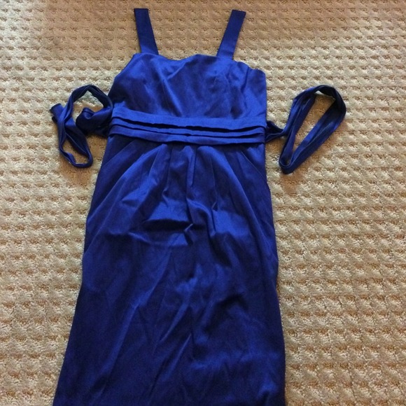 Super cute dark blue dress!