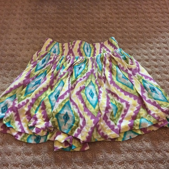 Super cute skirt!