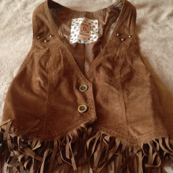 Suede fringe vest  *Sold*