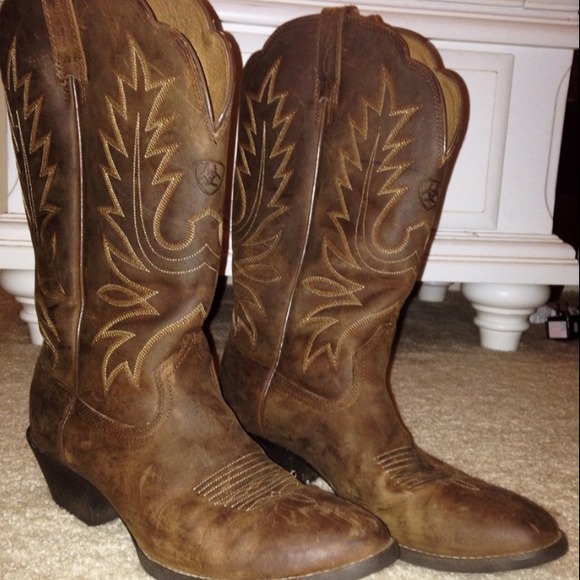 Ariat Cowboy boots
