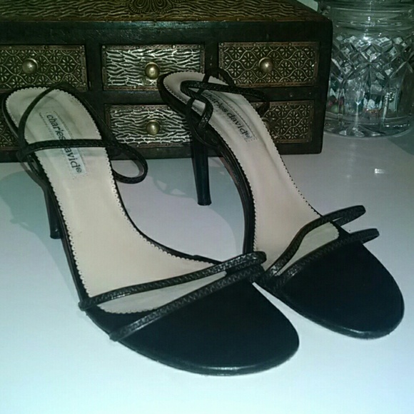Charles David size 9
