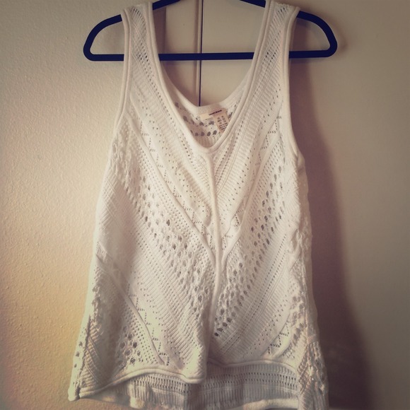 SALE! DKNY white sweater tank