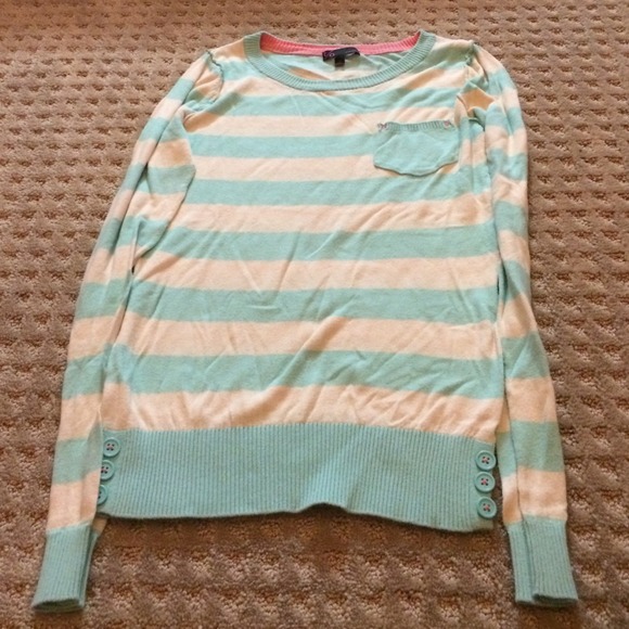 cute long sleeved shirt!