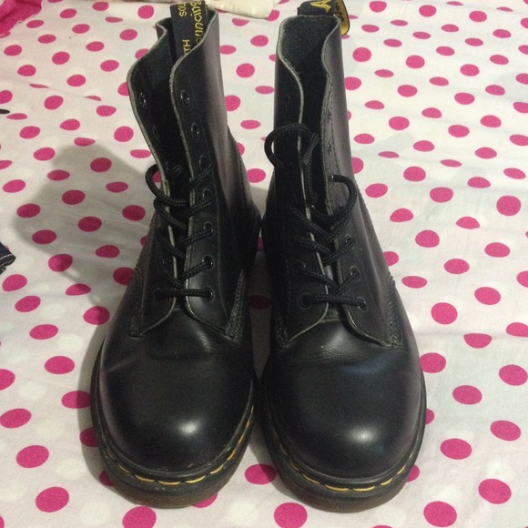 Air Wair-Dr.Martens(made in England)