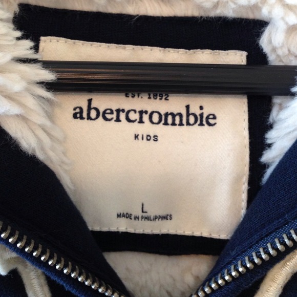 Abercombie jacket ❄️ - Picture 2 of 4