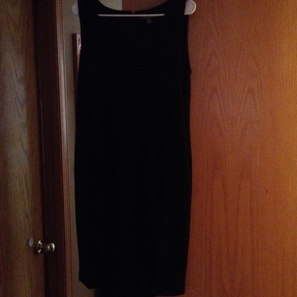 Short black stretch dress . - Picture 1 of 3