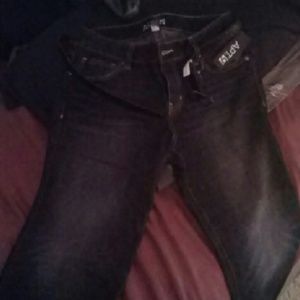 Dark wash denim Capris