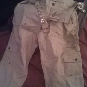 Cute gray capris (belt included)