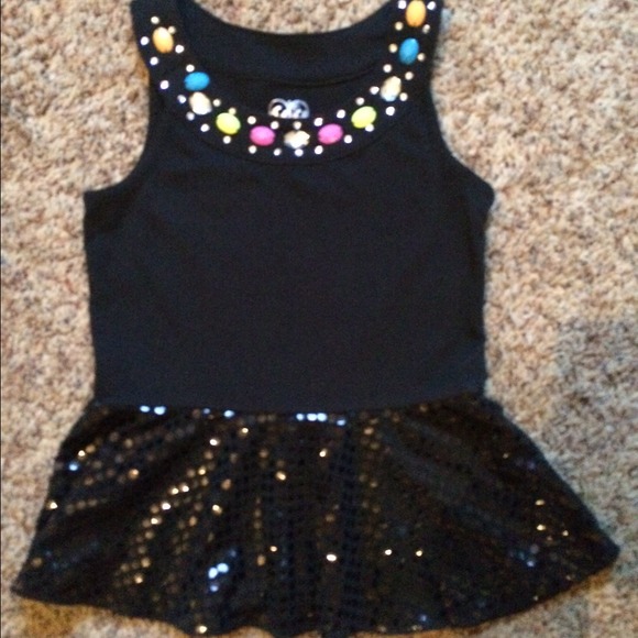 Like new Justice girls size 8 top