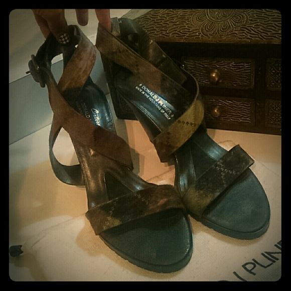 Donald Pliner open toe 9