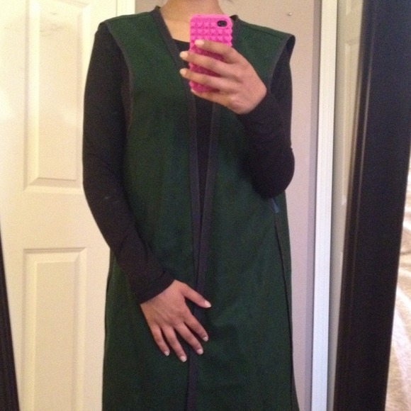 Authentic Burberrys army green vest/coat liner