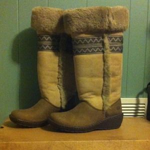 Price Cut ✂️ Born Jolie Boots.