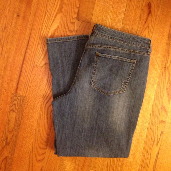 Apt 9 straight leg cropped jean