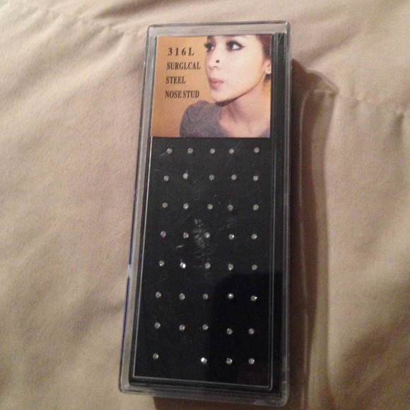 39 brand new nose ring clear crystal studs
