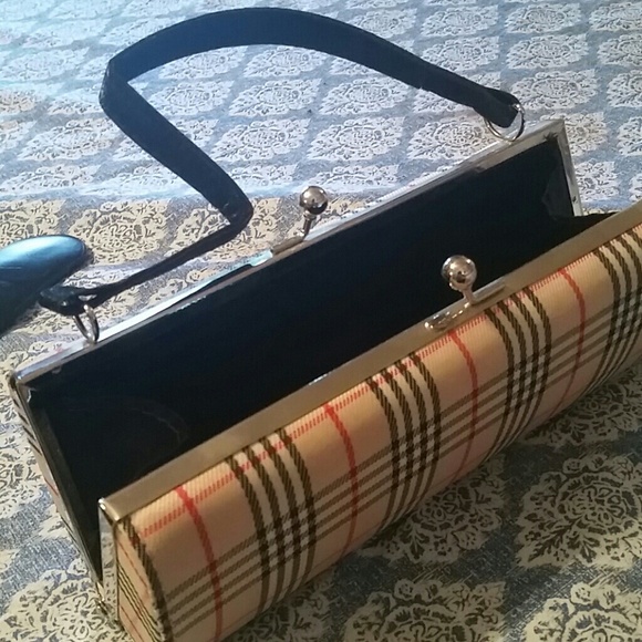 Cute Small Handbag/Clutch - Picture 3 of 3