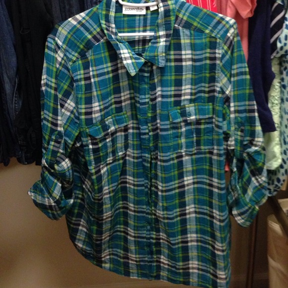 Green and blue plaid long sleeve shirt
