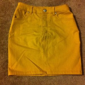 Mustard Mini skirt