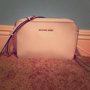 Authentic Michael Kors Purse 🎀