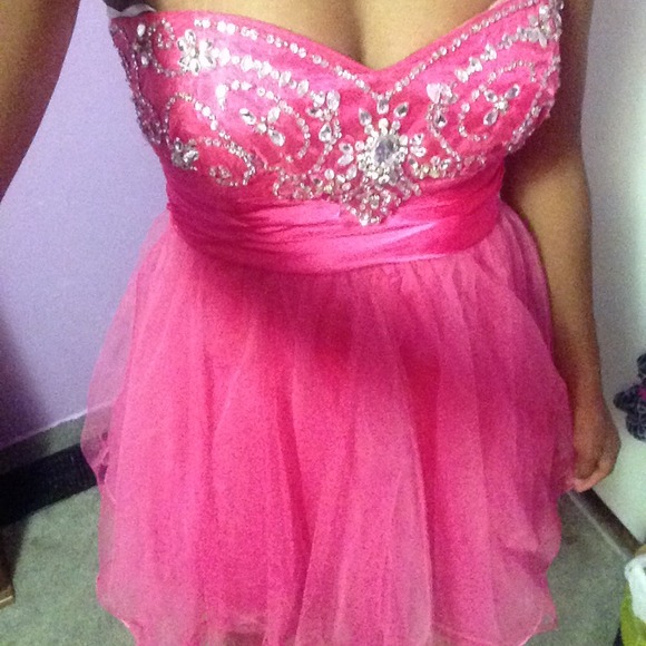 Princess, Hot pink homecoming dress - Picture 2 of 3