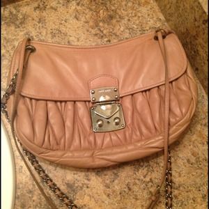 🎀Miu Miu🎀 gorgeous leather handbag