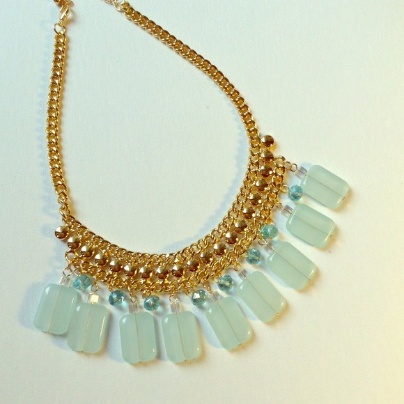 Mint green pendants fashion statement necklace NEW