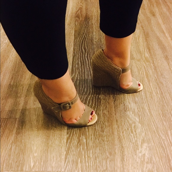 Christian Louboutin Wedges - Picture 4 of 4