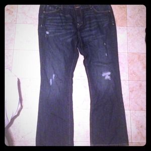 🚫 reserved- Old Navy Distressed Jeans🚫