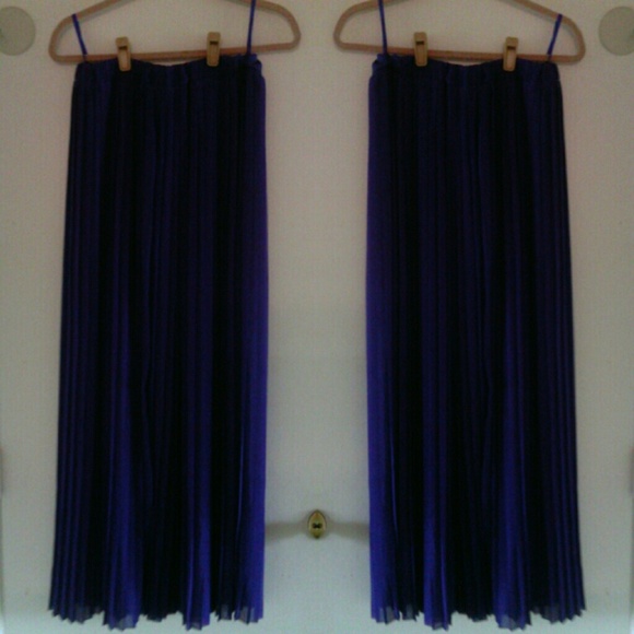 Long skirt,  purple - Picture 2 of 4