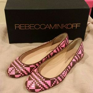 Cute tribal  woven Rebecca Minkoff flats sz7 NWT