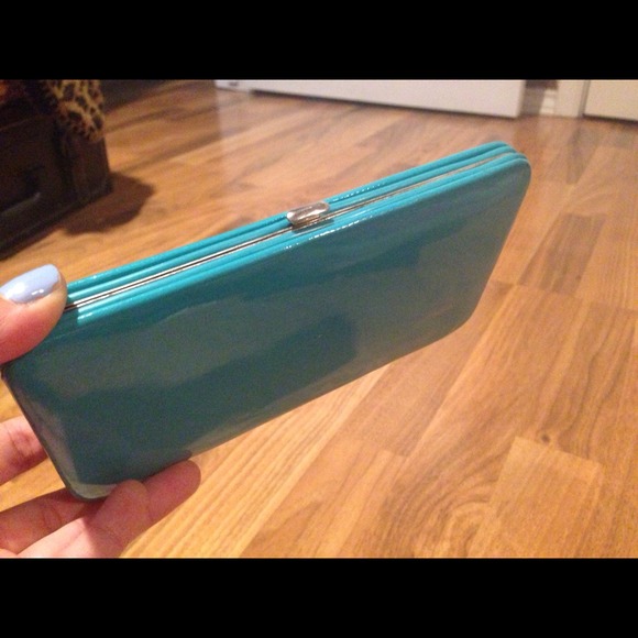 Wallet clutch