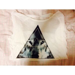 Triangle Wolf Top