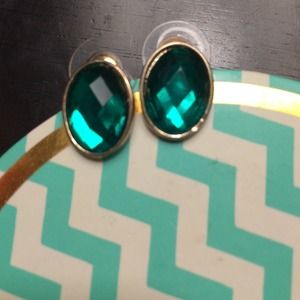 Fall emerald green earrings