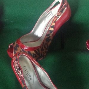 Size 7 worn once (only a couple hours)