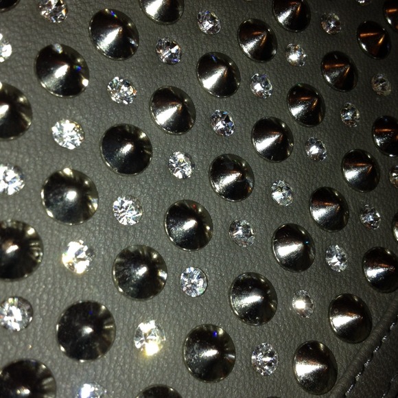 ✂️Gray Studded Crystal Rhinestone Clutch✂️ - Picture 2 of 4