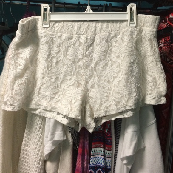 Off white lace shorts