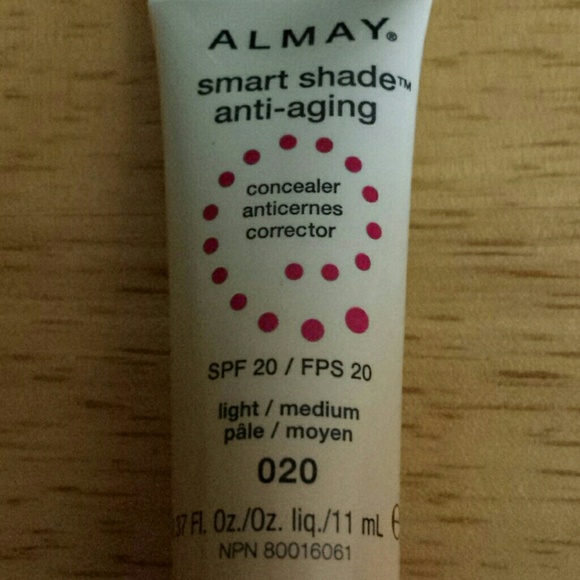**SOLD ON MERCARI** Almay smart shade concealer - Picture 2 of 2