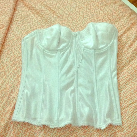 White 32c corset.