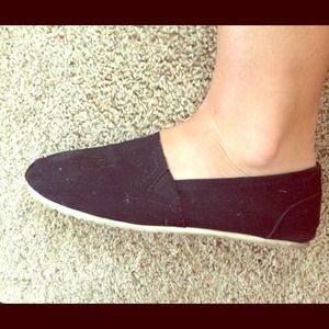 Toms inspired black canvas flats