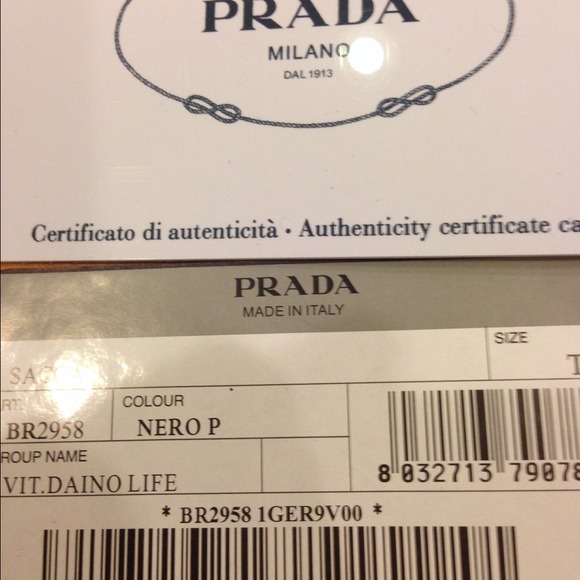 Prada purse - Picture 2 of 2