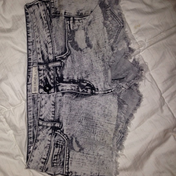 bullhead black cut off shorts