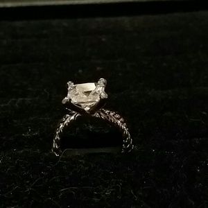 Cubic zirconia ring